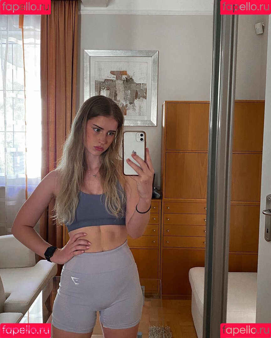 Maria T Onlyfans Photo Gallery 