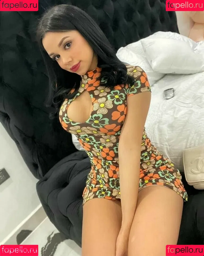 Aleida Ramirez Onlyfans Photo Gallery 