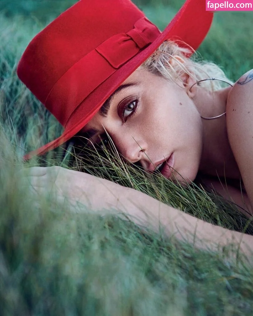 Lady Gaga Onlyfans Photo Gallery 