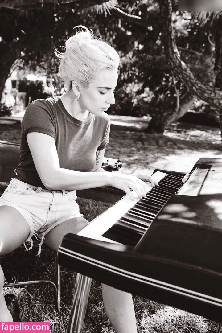 Lady Gaga Onlyfans Photo Gallery 