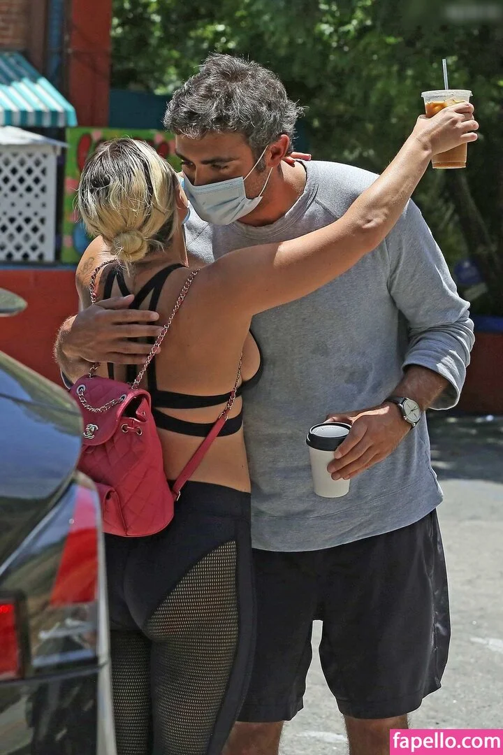 Lady Gaga Onlyfans Photo Gallery 