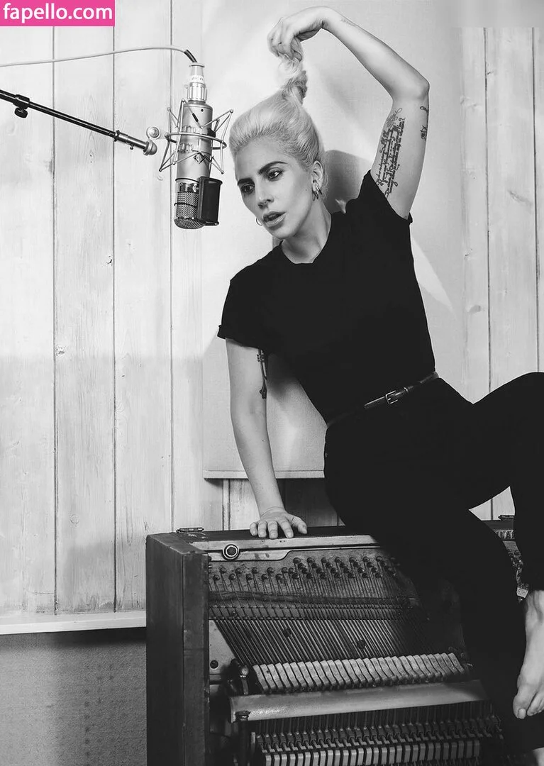 Lady Gaga Onlyfans Photo Gallery 