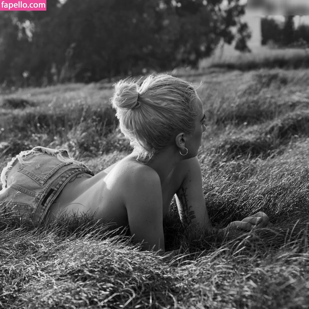 Lady Gaga Onlyfans Photo Gallery 