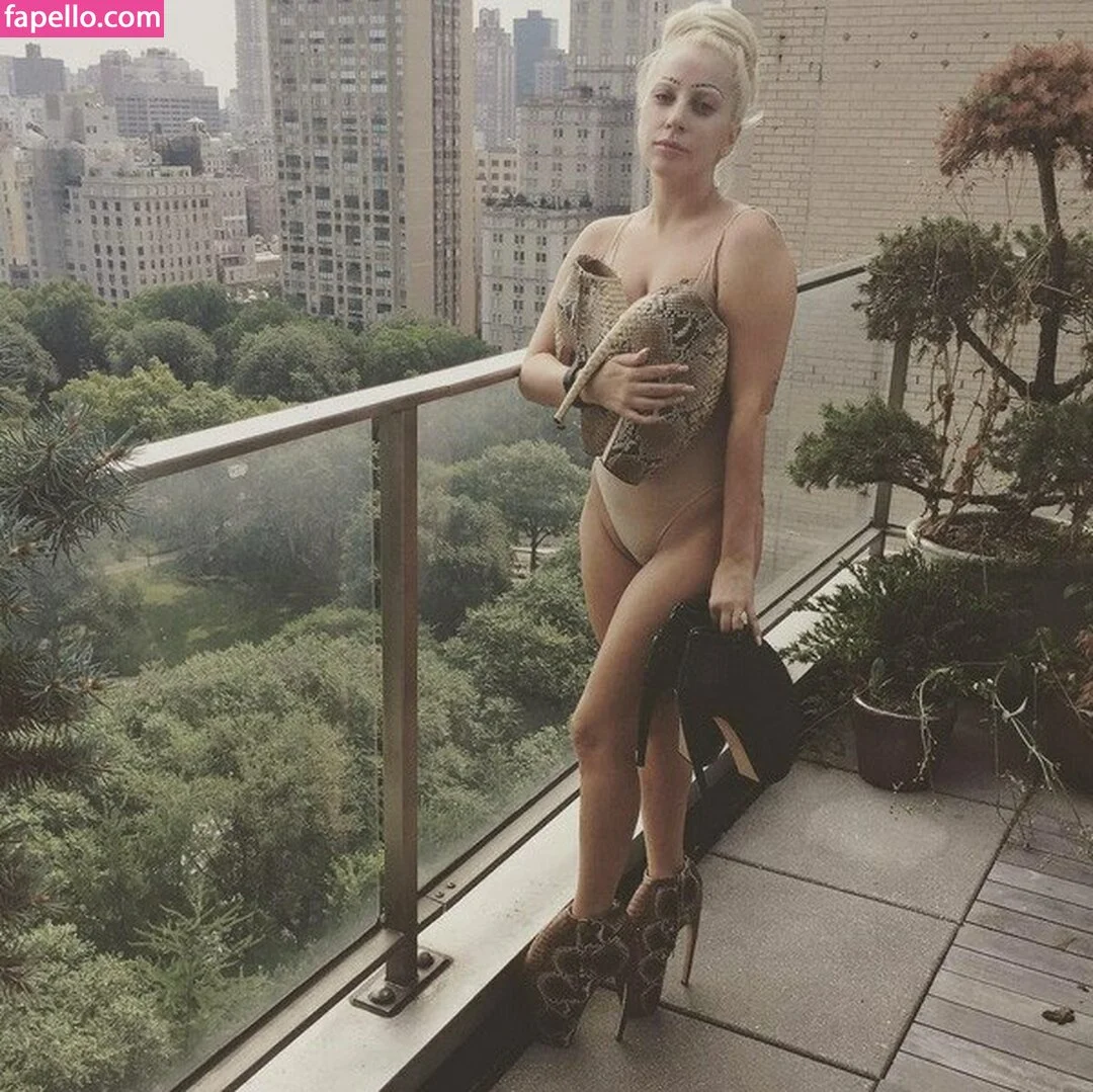 Lady Gaga Onlyfans Photo Gallery 