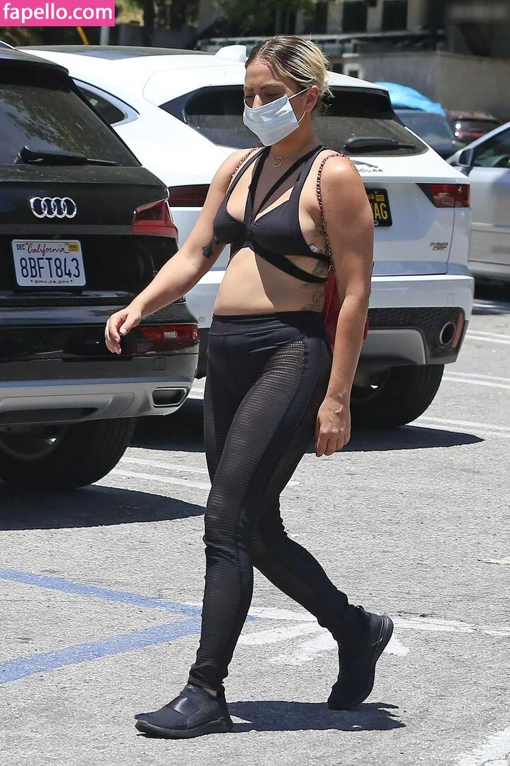 Lady Gaga Onlyfans Photo Gallery 