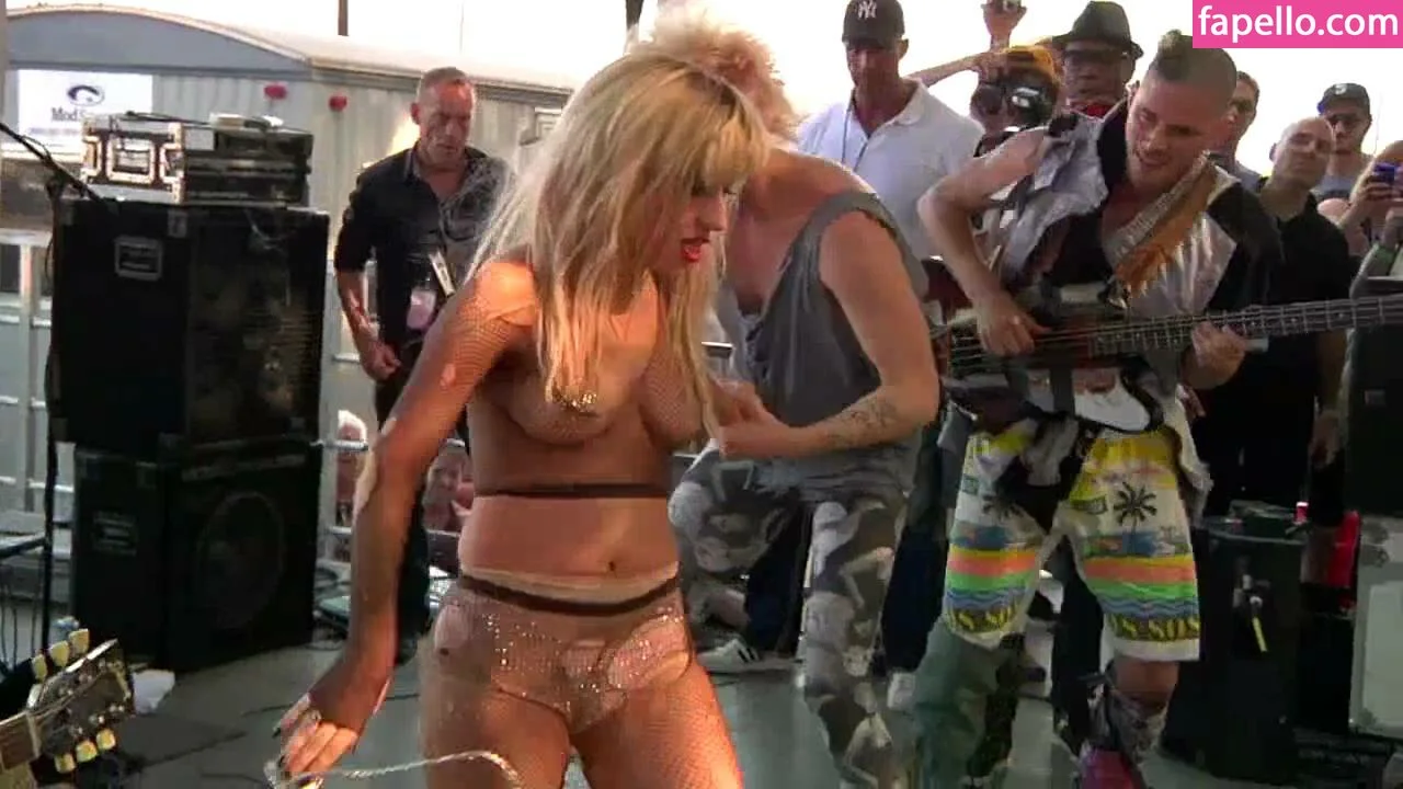 Lady Gaga Onlyfans Photo Gallery 