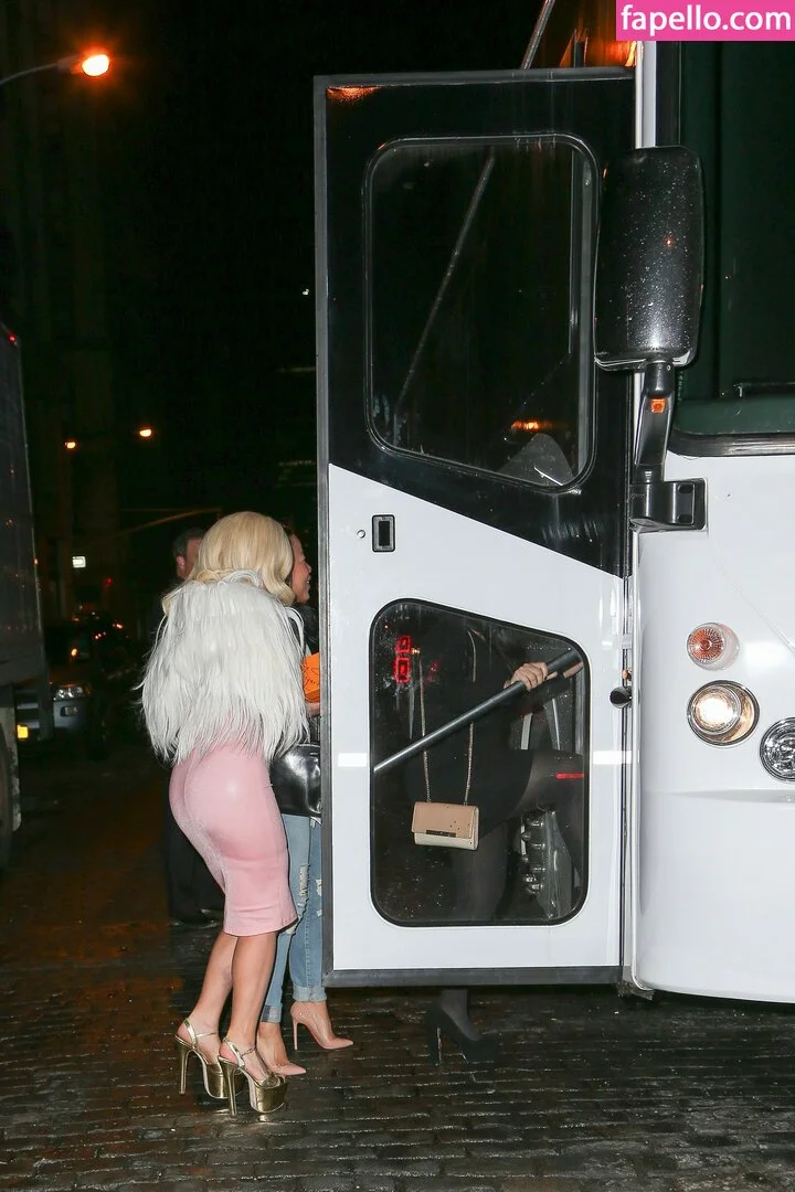 Lady Gaga Onlyfans Photo Gallery 