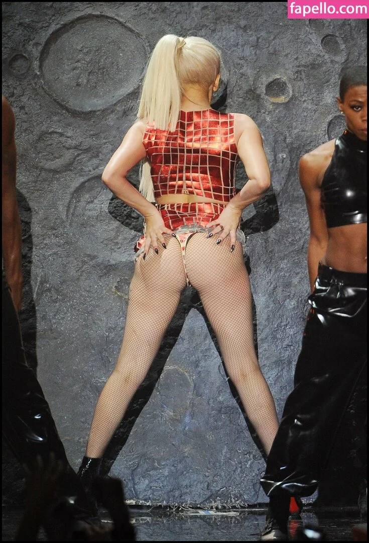 Lady Gaga Onlyfans Photo Gallery 