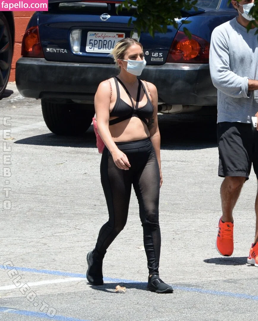 Lady Gaga Onlyfans Photo Gallery 