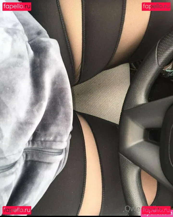 qweensensei Onlyfans Photo Gallery 