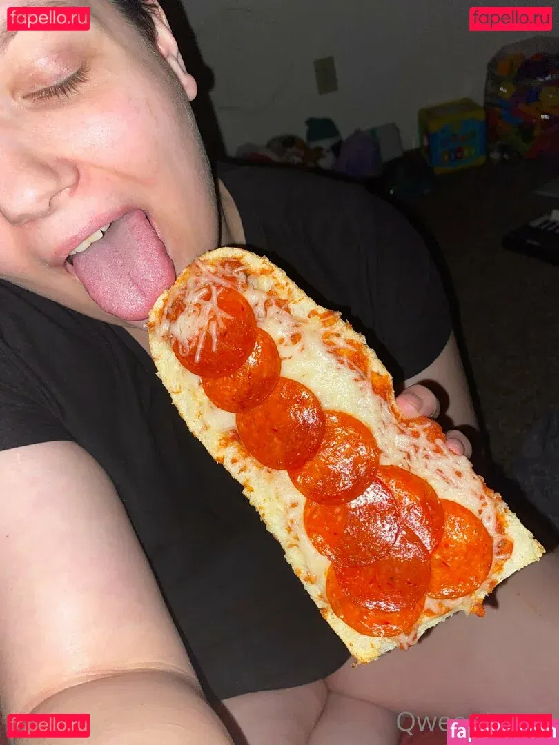 qweensensei Onlyfans Photo Gallery 