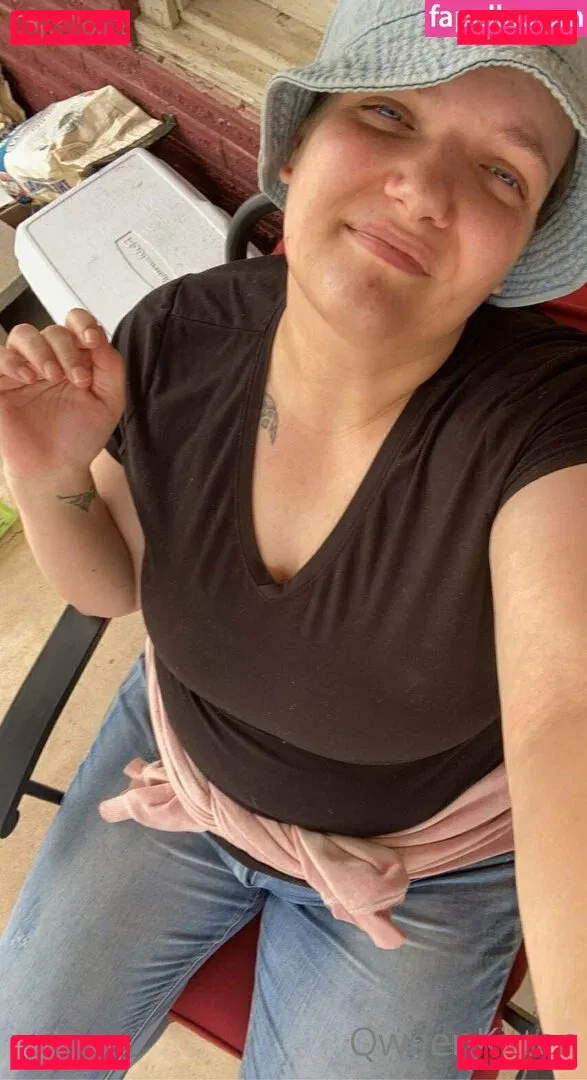 qweensensei Onlyfans Photo Gallery 