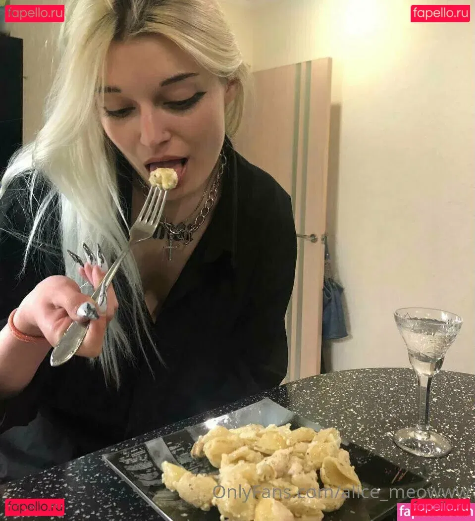 step_sisss Onlyfans Photo Gallery 