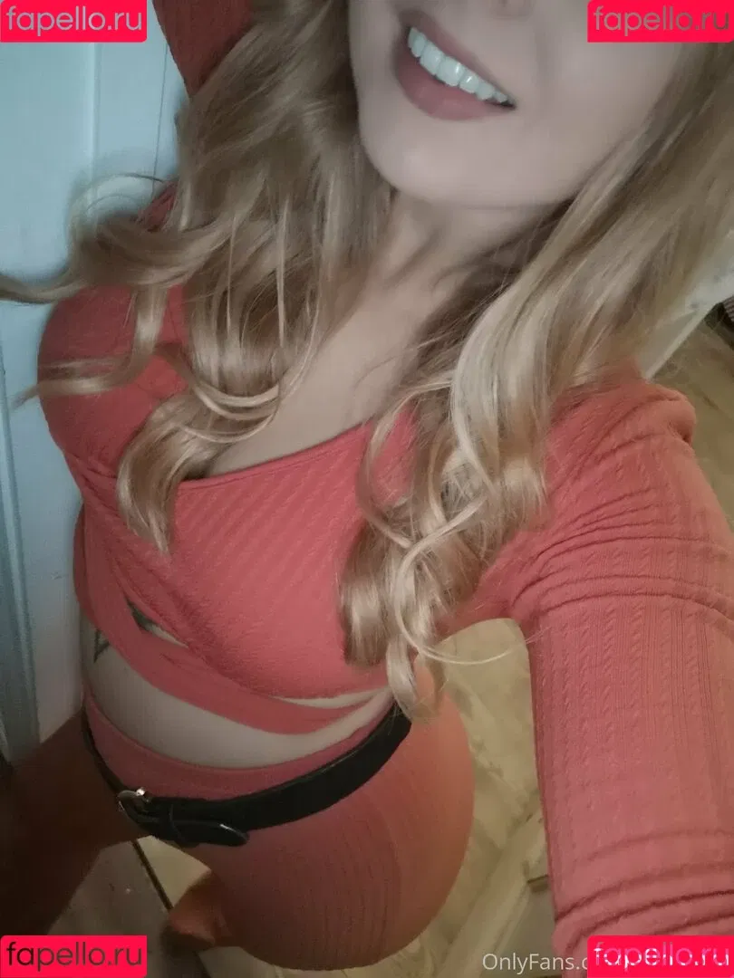 gushinggeegeefree Onlyfans Photo Gallery 