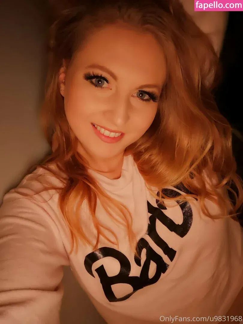 gushinggeegeefree Onlyfans Photo Gallery 