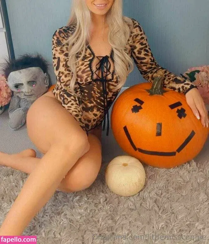 littlemissconnie Onlyfans Photo Gallery 