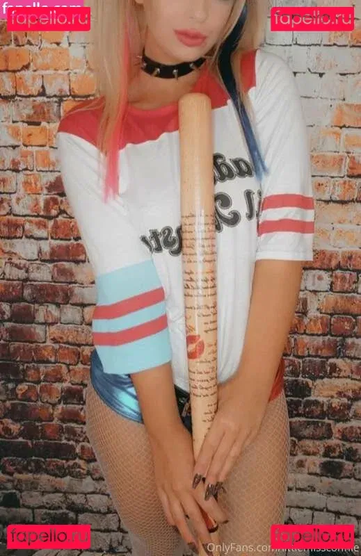 littlemissconnie Onlyfans Photo Gallery 