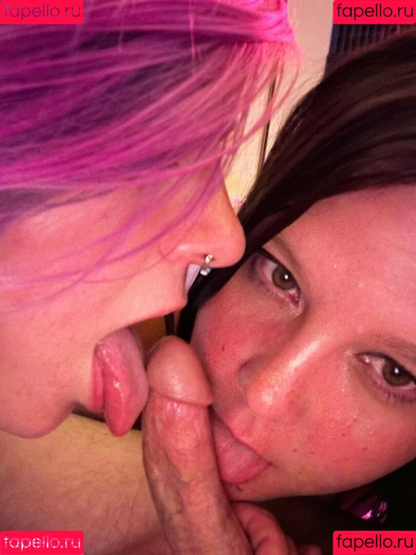 pumarrari Onlyfans Photo Gallery 