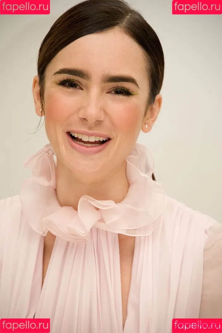 Lily Collins Onlyfans Photo Gallery 
