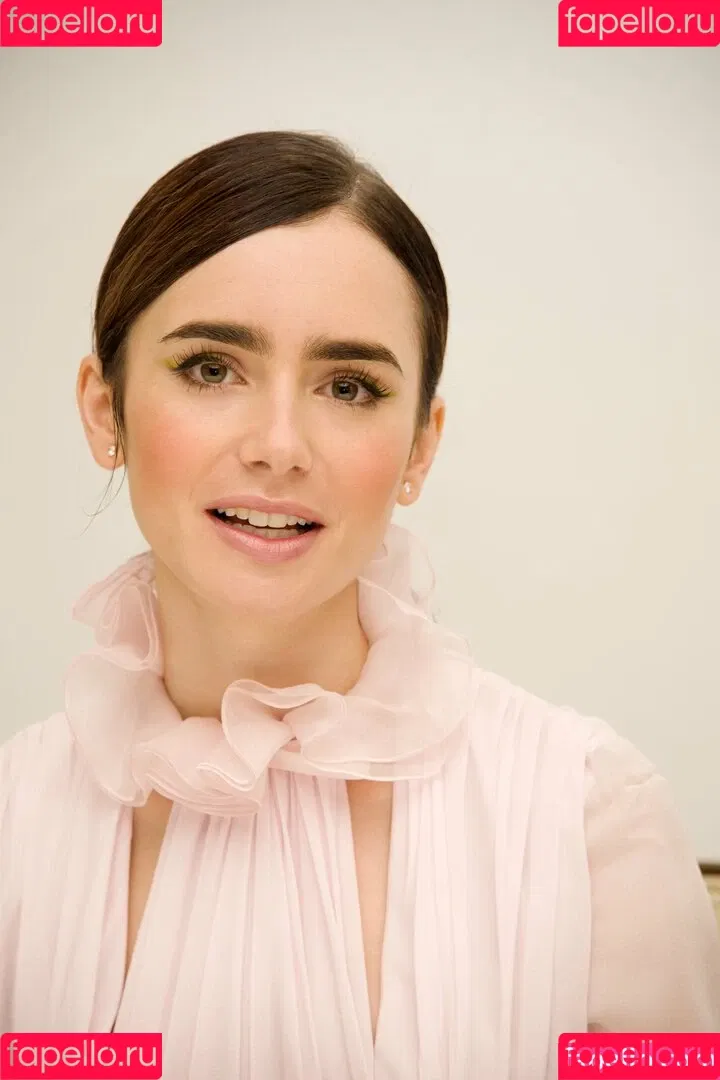 Lily Collins Onlyfans Photo Gallery 