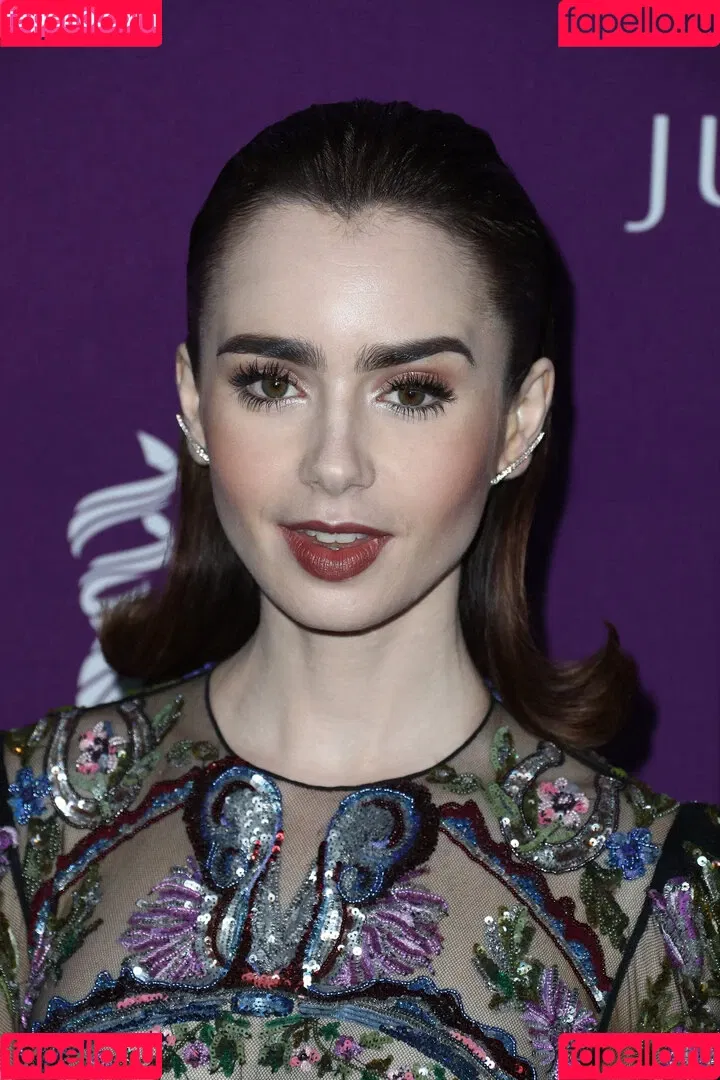 Lily Collins Onlyfans Photo Gallery 