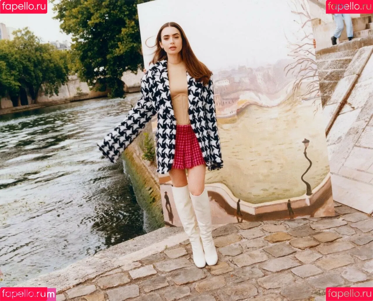Lily Collins Onlyfans Photo Gallery 