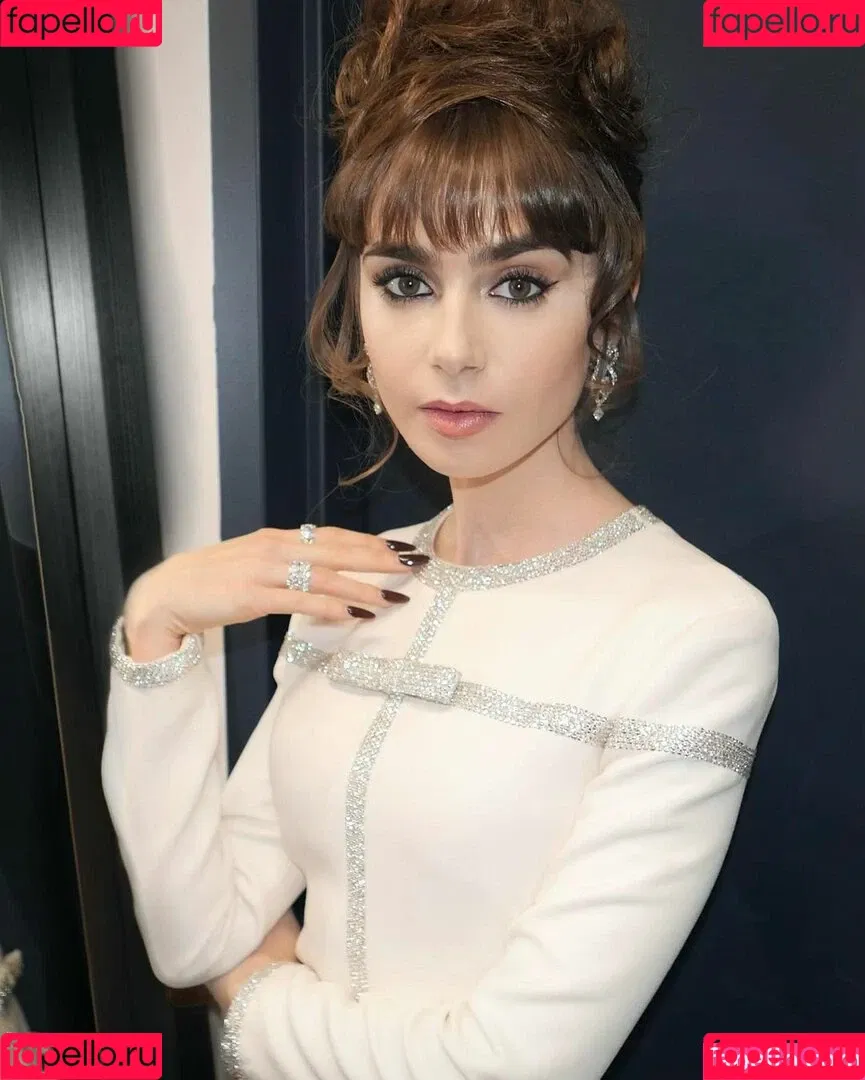 Lily Collins Onlyfans Photo Gallery 