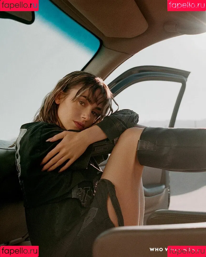 Lily Collins Onlyfans Photo Gallery 