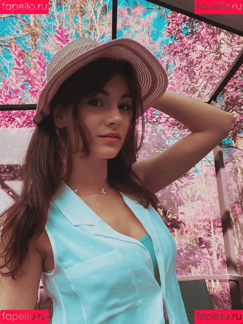 AlexiaRaye Onlyfans Photo Gallery 