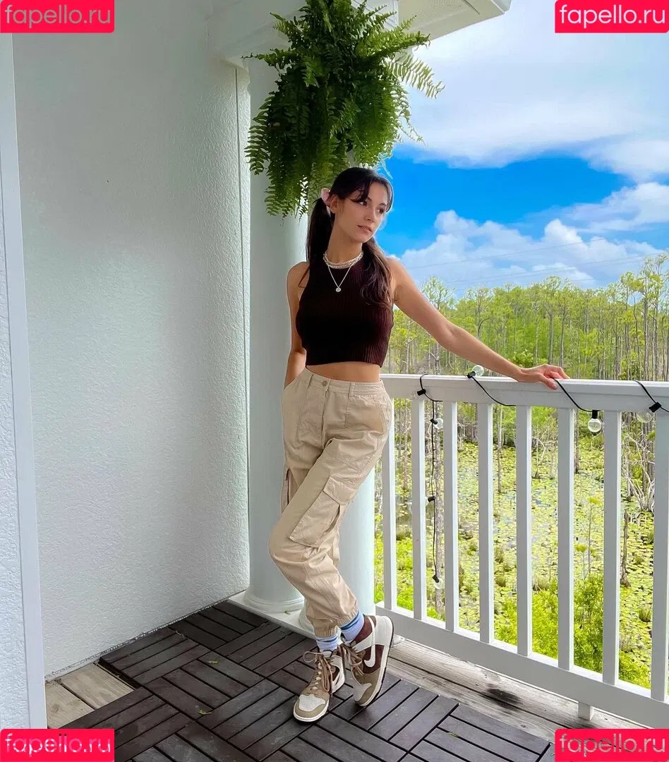 AlexiaRaye Onlyfans Photo Gallery 