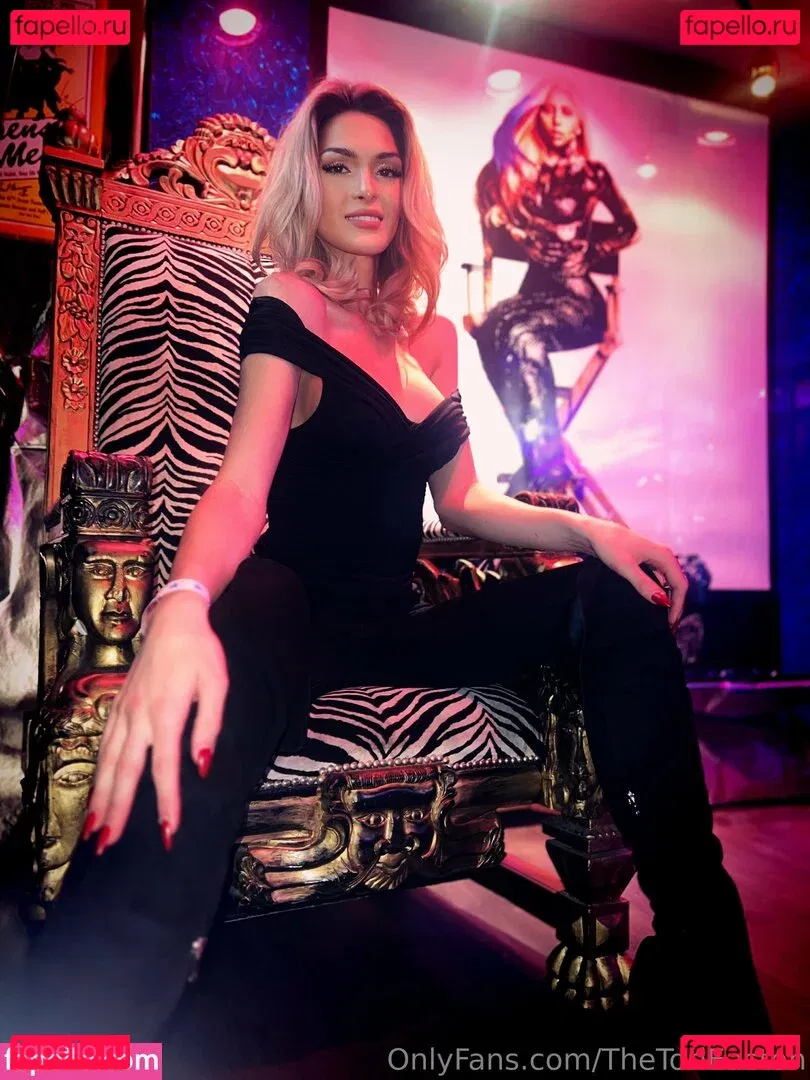 thetorieaston Onlyfans Photo Gallery 