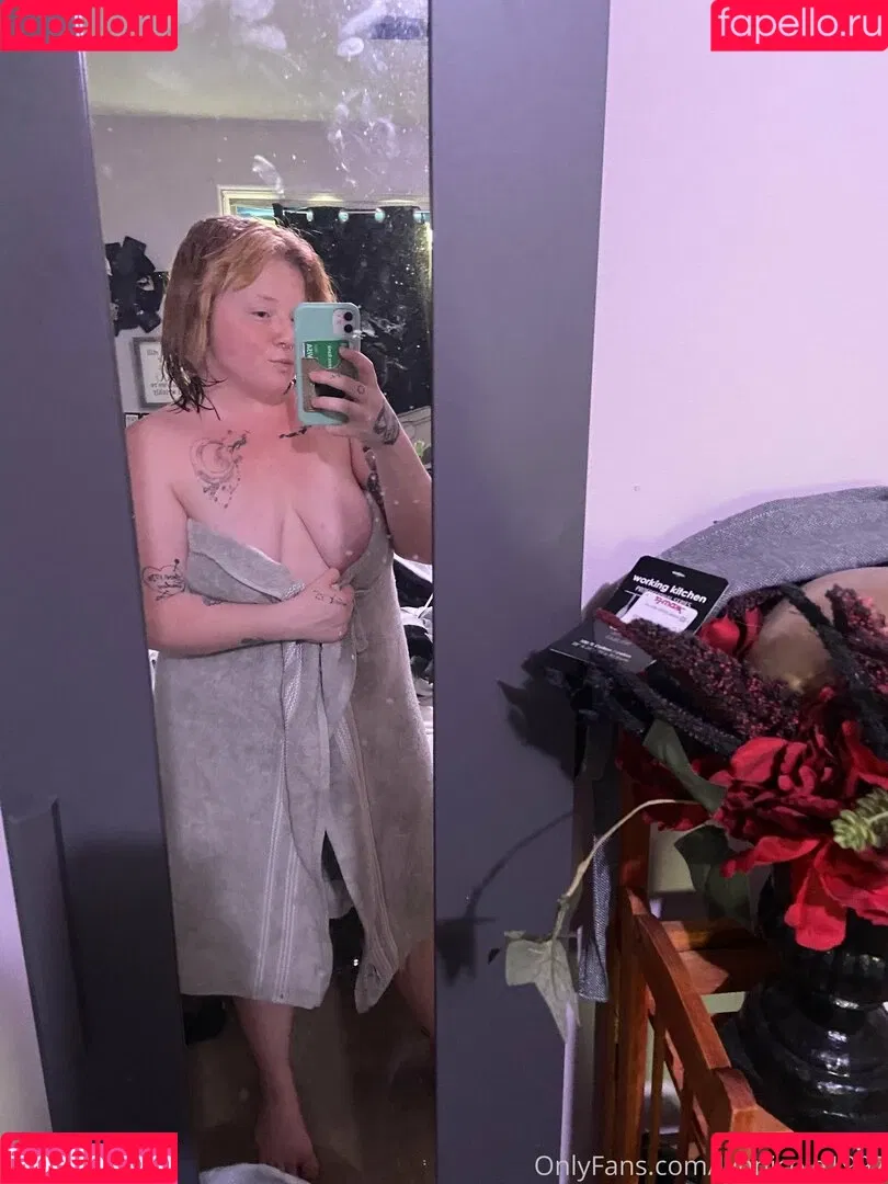 nicolelow94 Onlyfans Photo Gallery 