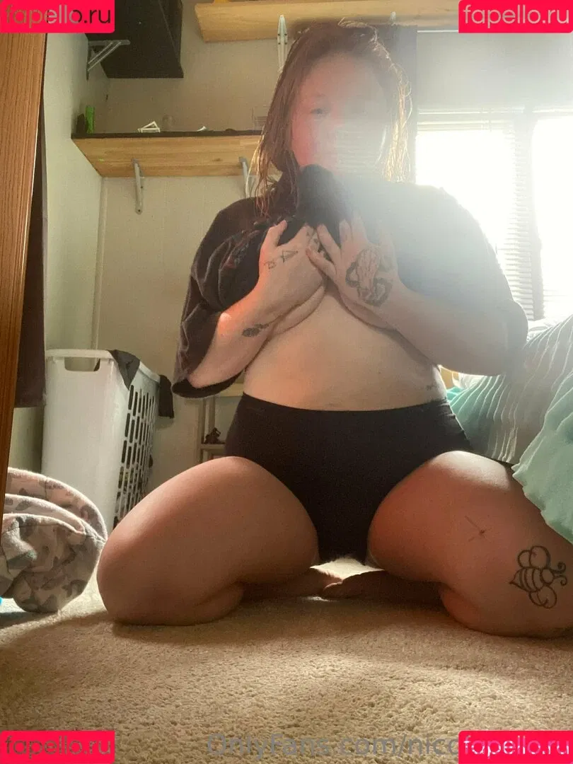 nicolelow94 Onlyfans Photo Gallery 