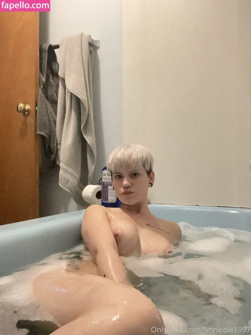 nicolelow94 Onlyfans Photo Gallery 