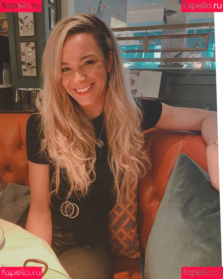 Echolikesyoga Onlyfans Photo Gallery 