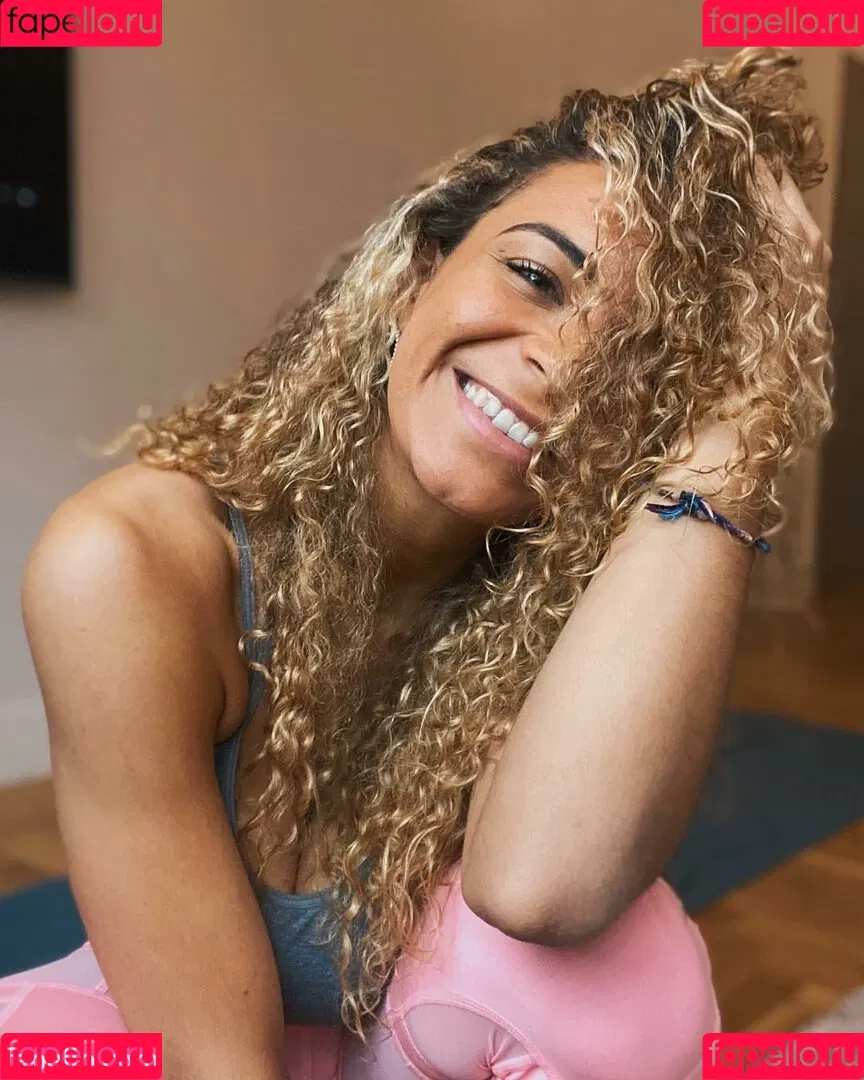 Echolikesyoga Onlyfans Photo Gallery 