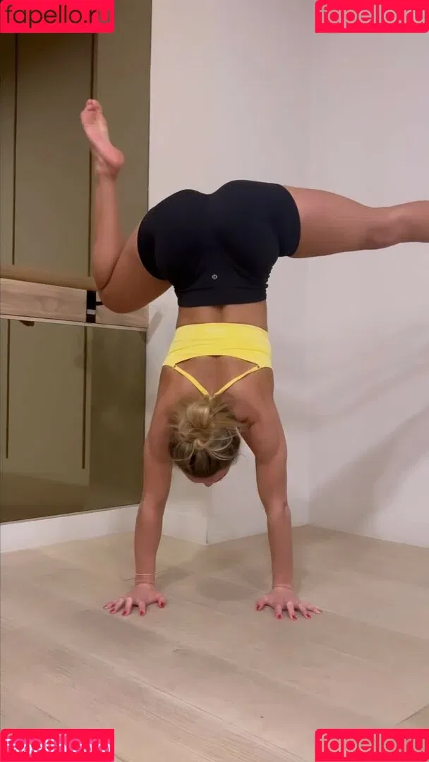 Echolikesyoga Onlyfans Photo Gallery 