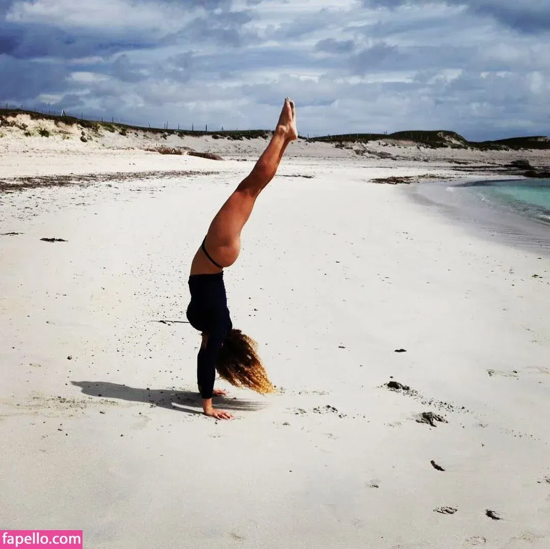 Echolikesyoga Onlyfans Photo Gallery 