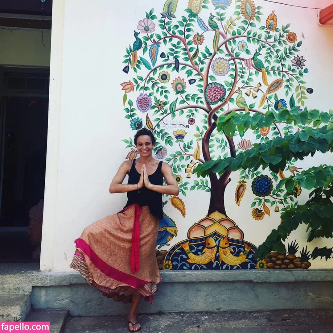 Echolikesyoga Onlyfans Photo Gallery 