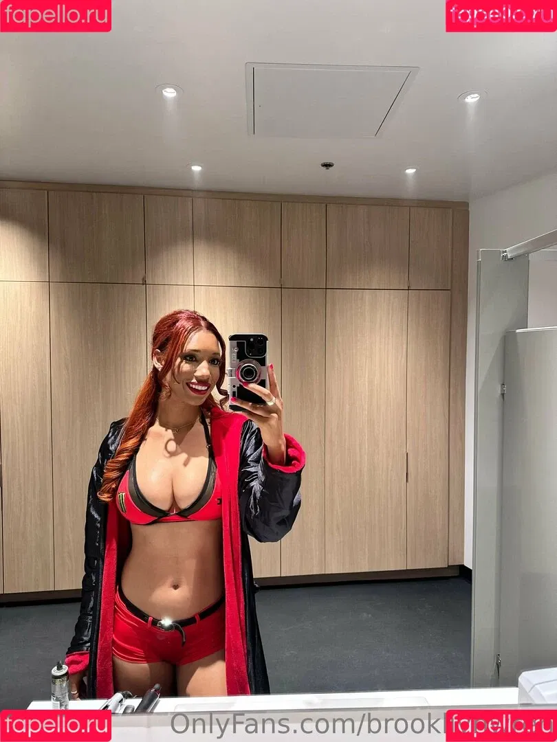 Brookliyn Wren Onlyfans Photo Gallery 