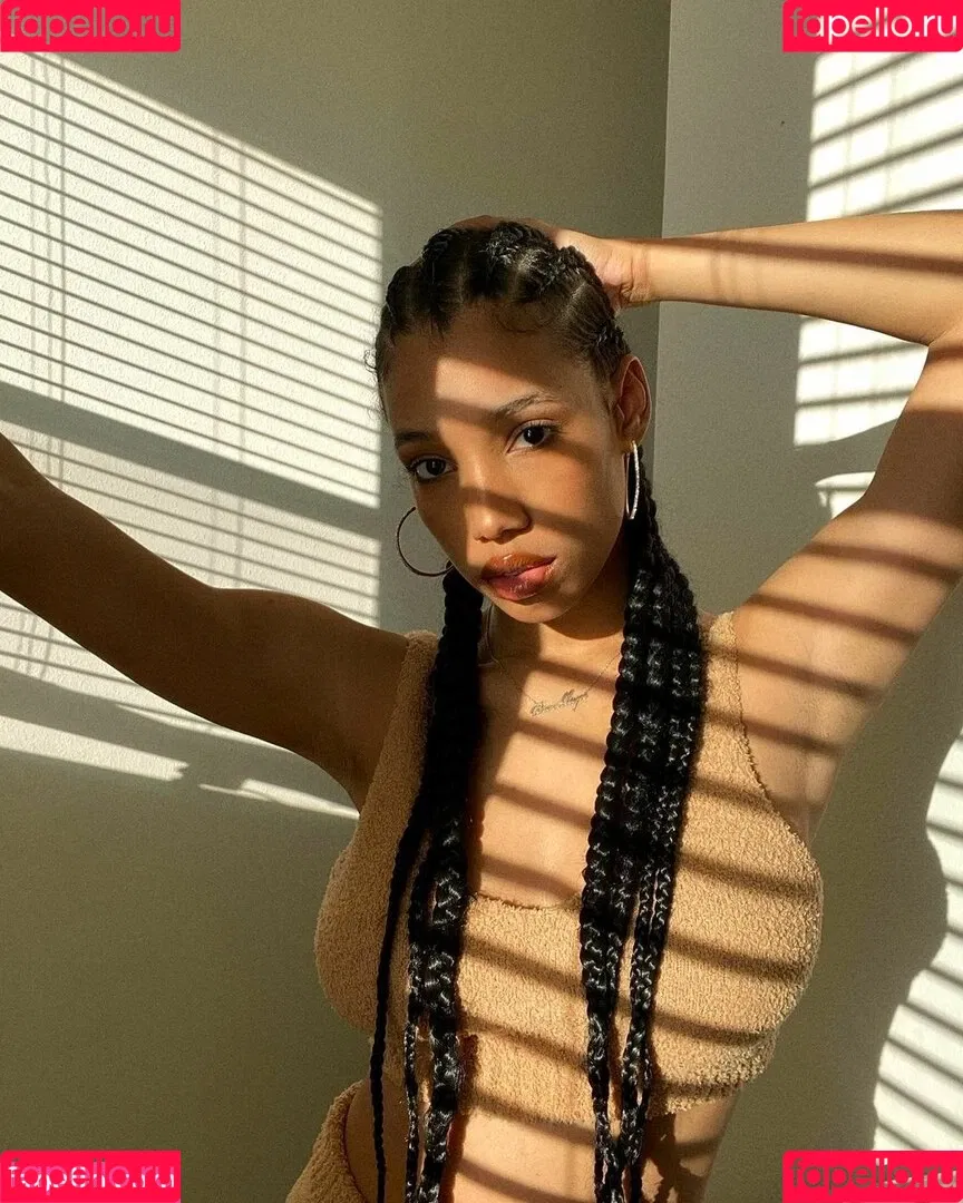 Brookliyn Wren Onlyfans Photo Gallery 