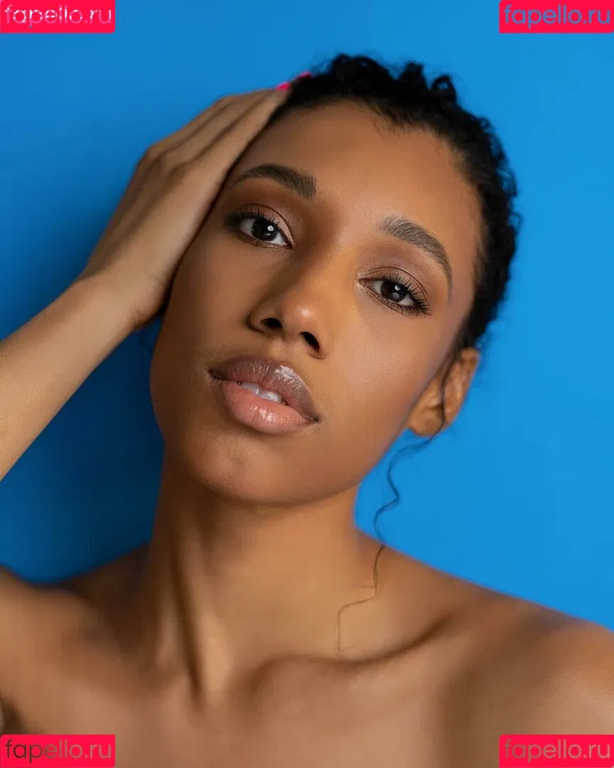 Brookliyn Wren Onlyfans Photo Gallery 
