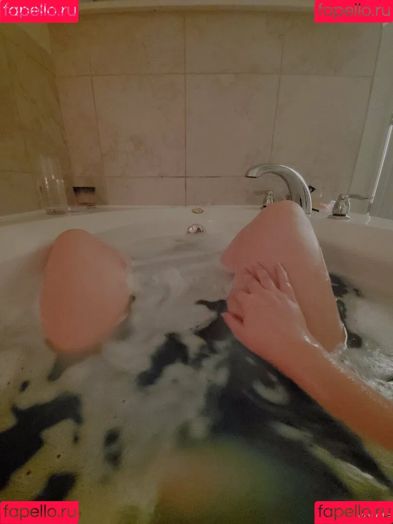 Yureta Onlyfans Photo Gallery 