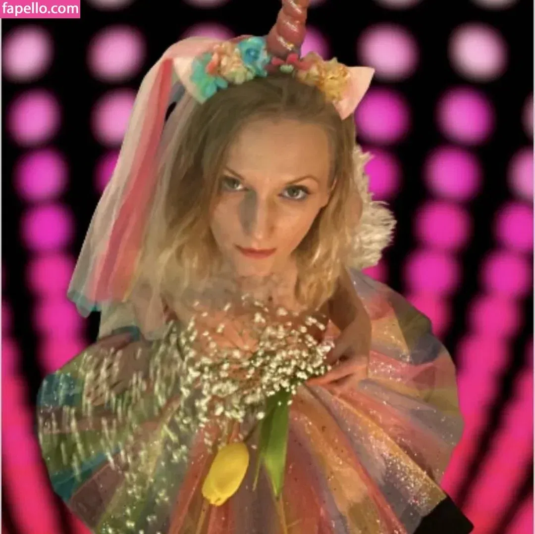 pink_princess_on_sky Onlyfans Photo Gallery 