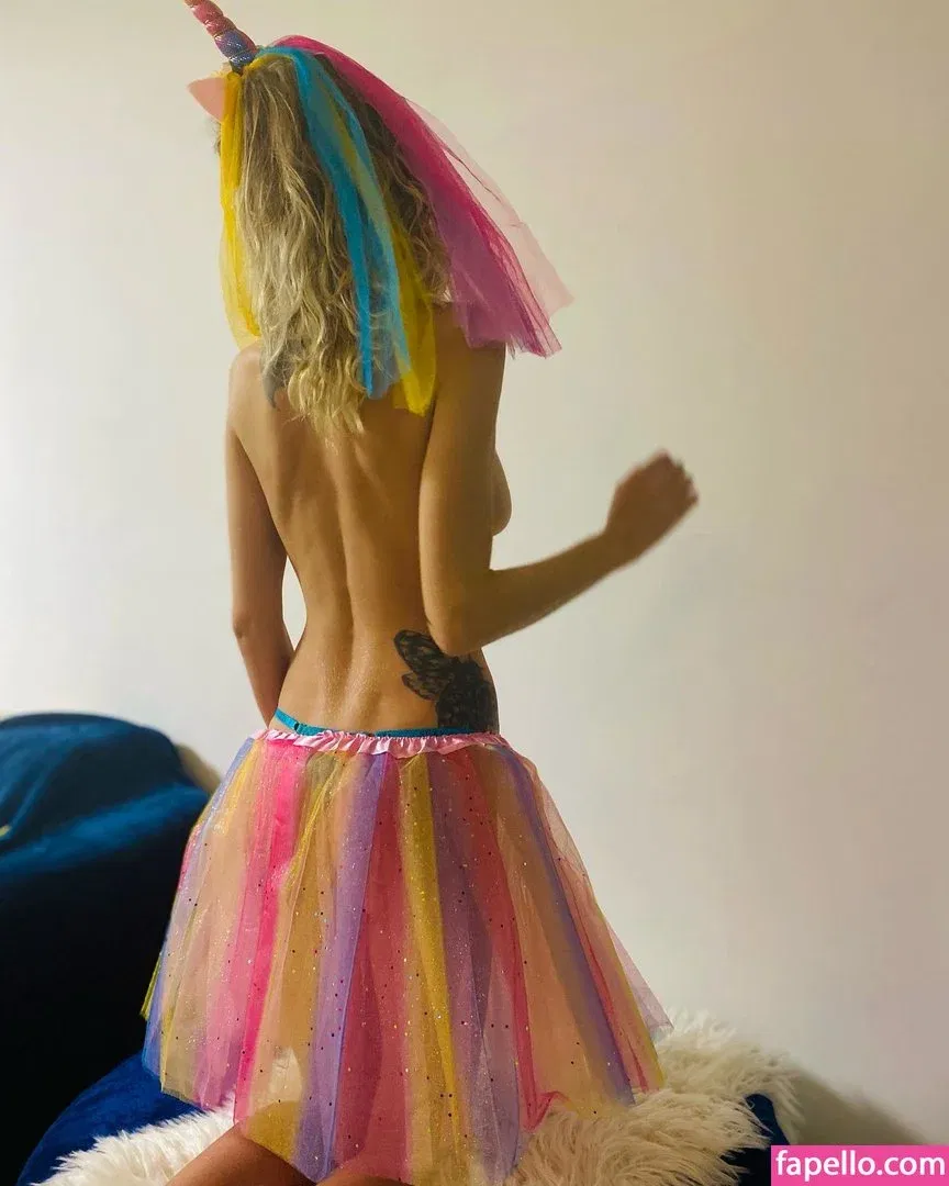 pink_princess_on_sky Onlyfans Photo Gallery 