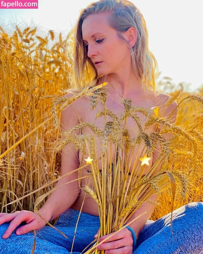 pink_princess_on_sky Onlyfans Photo Gallery 