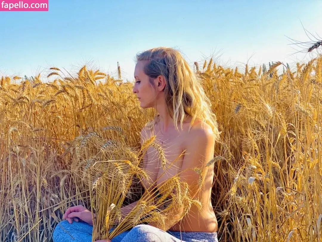 pink_princess_on_sky Onlyfans Photo Gallery 