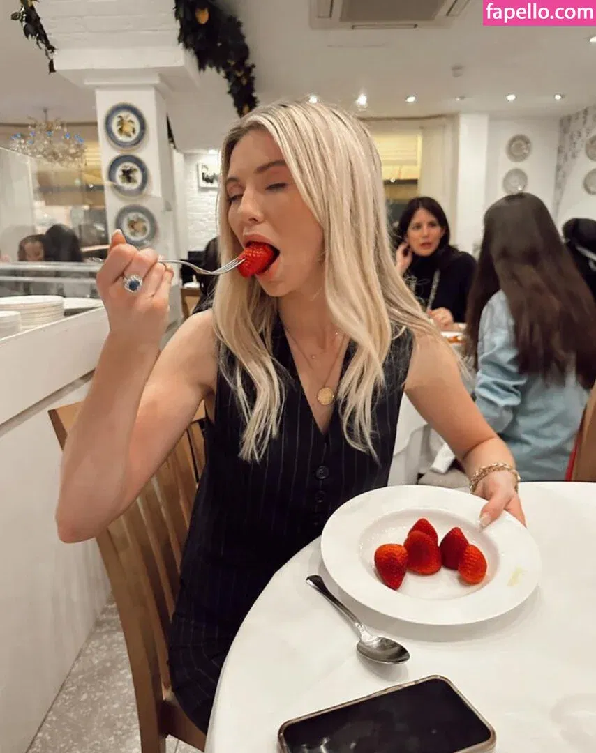 Georgia Toffolo Onlyfans Photo Gallery 