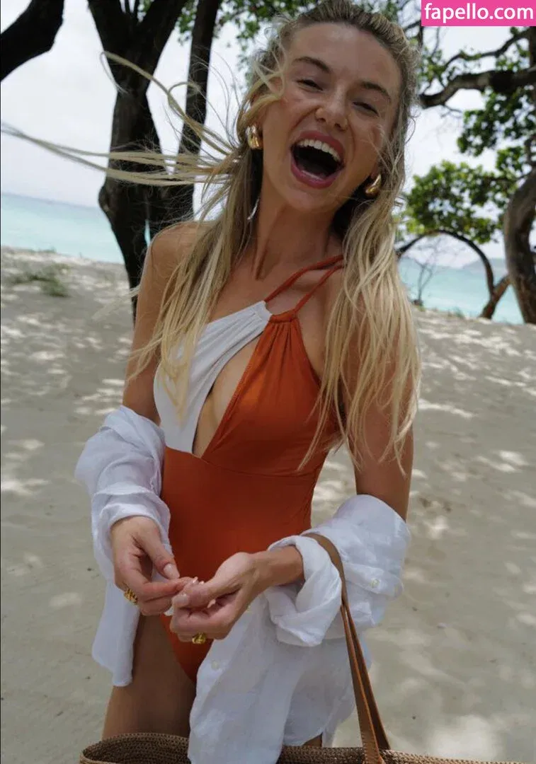 Georgia Toffolo Onlyfans Photo Gallery 