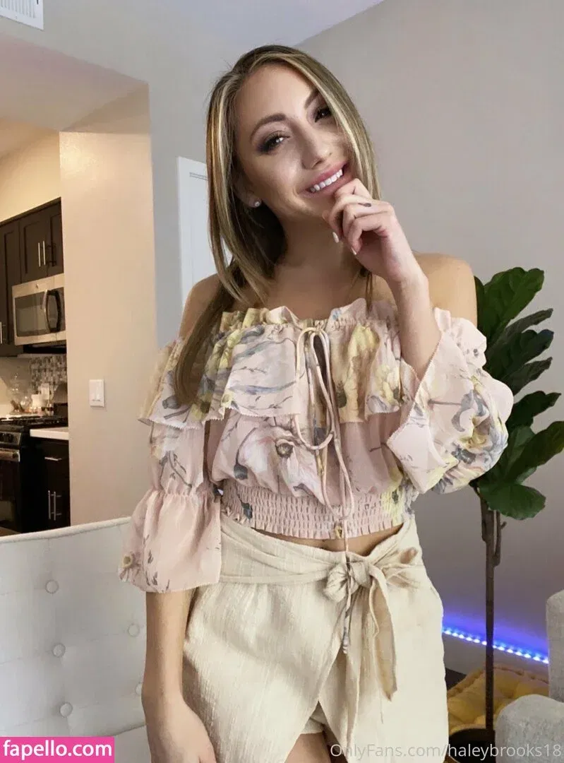 Haleybrooks18 Onlyfans Photo Gallery 